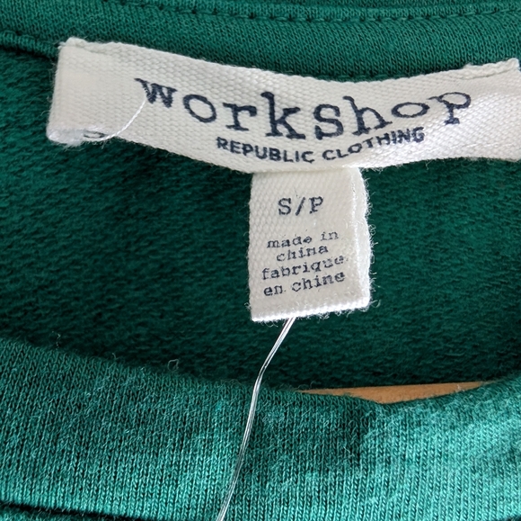 Workshop By Republic Green Sweater with Nutcracker Design Small - Picture 8 of 8